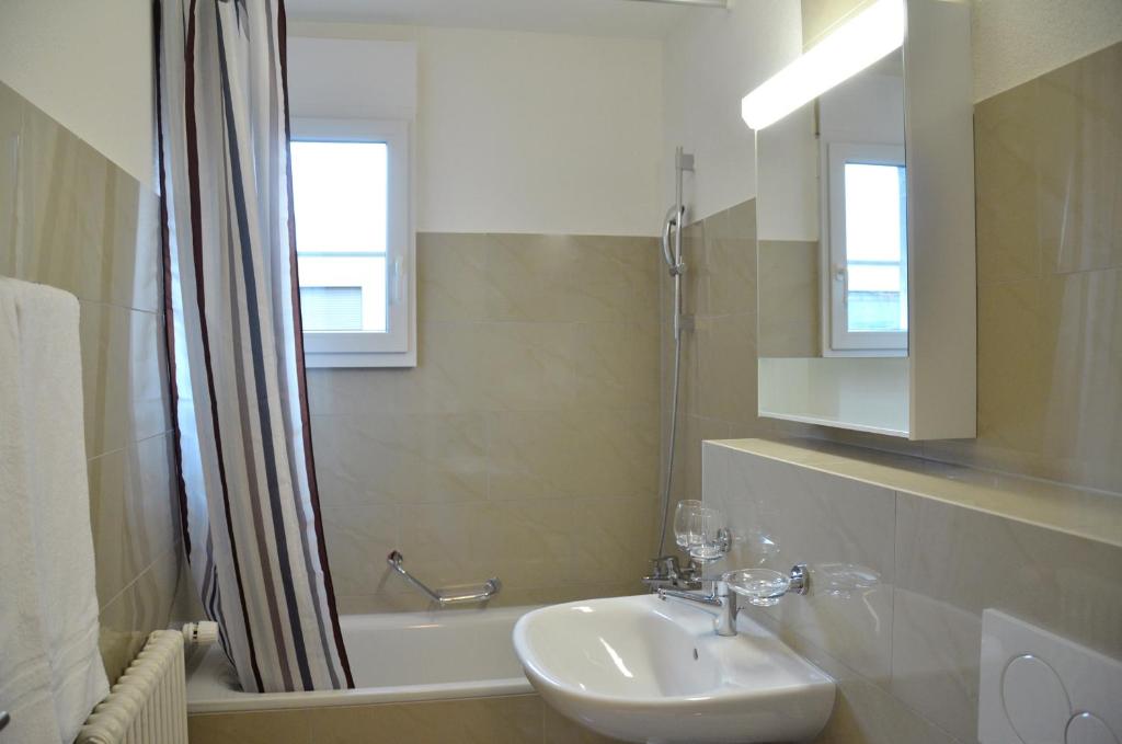rent a home Landskronstrasse - contactless self check-in room 6